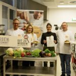 Bereichsleiter Heinz Zechner, Köchin Mirela Sain, Mag. Karin Wohlfarter Nachhaltige Produktion, Abteilungsleiter Benjamin Ghali