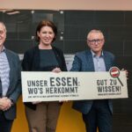 GUT ZU WISSEN Berater Dr. Rudolf Stadler, Landesrätin Langer-Weninger, LDZ Küchenleiter Christian Hügelsberger, © LKÖ/L.Ruisz