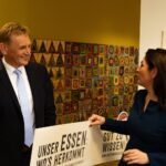 Vizebürgermeister Klaus Schinninger, Mag. Katharina Tidl Leitung Initiative GUT ZU WISSEN